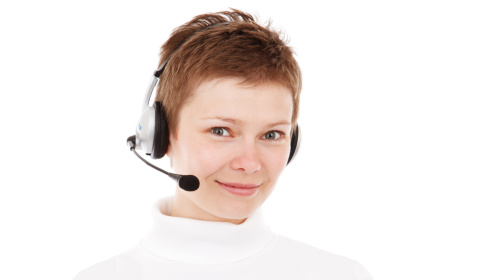 Frau mit Headset